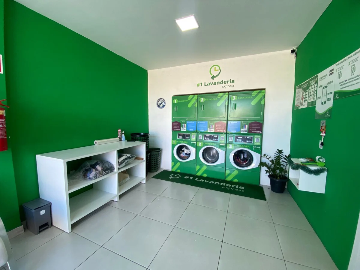 Visão geral do interior da lavanderia no Cambolo